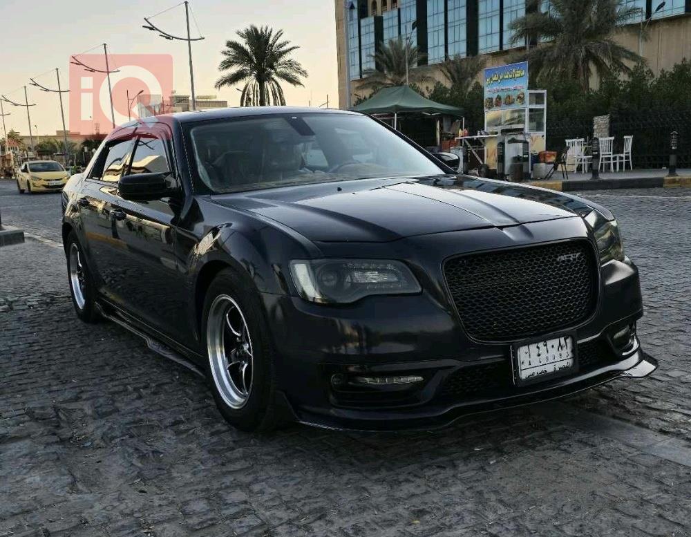 کرایسلەر 300